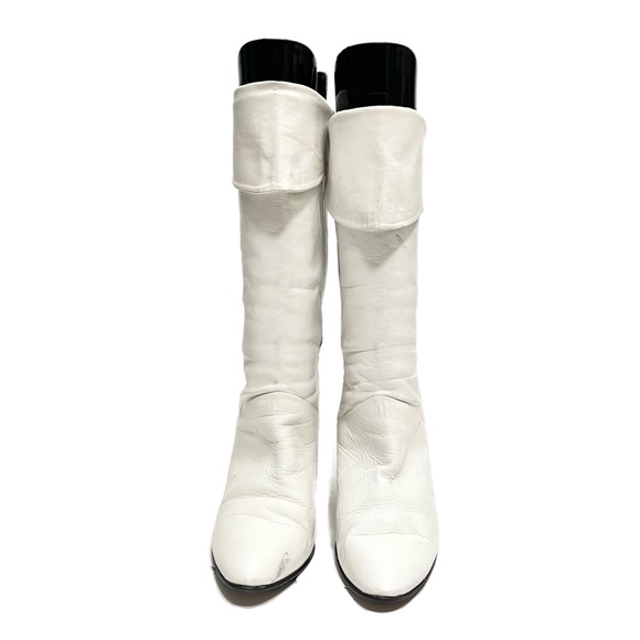 Vintage 1980s white leather fold over heeled pirate boots - Picture 2 of 9